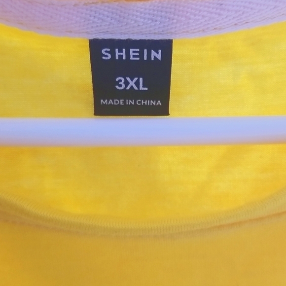 2/$15 MEN'S Cartoon Graphic Tee - Picture 4 of 10